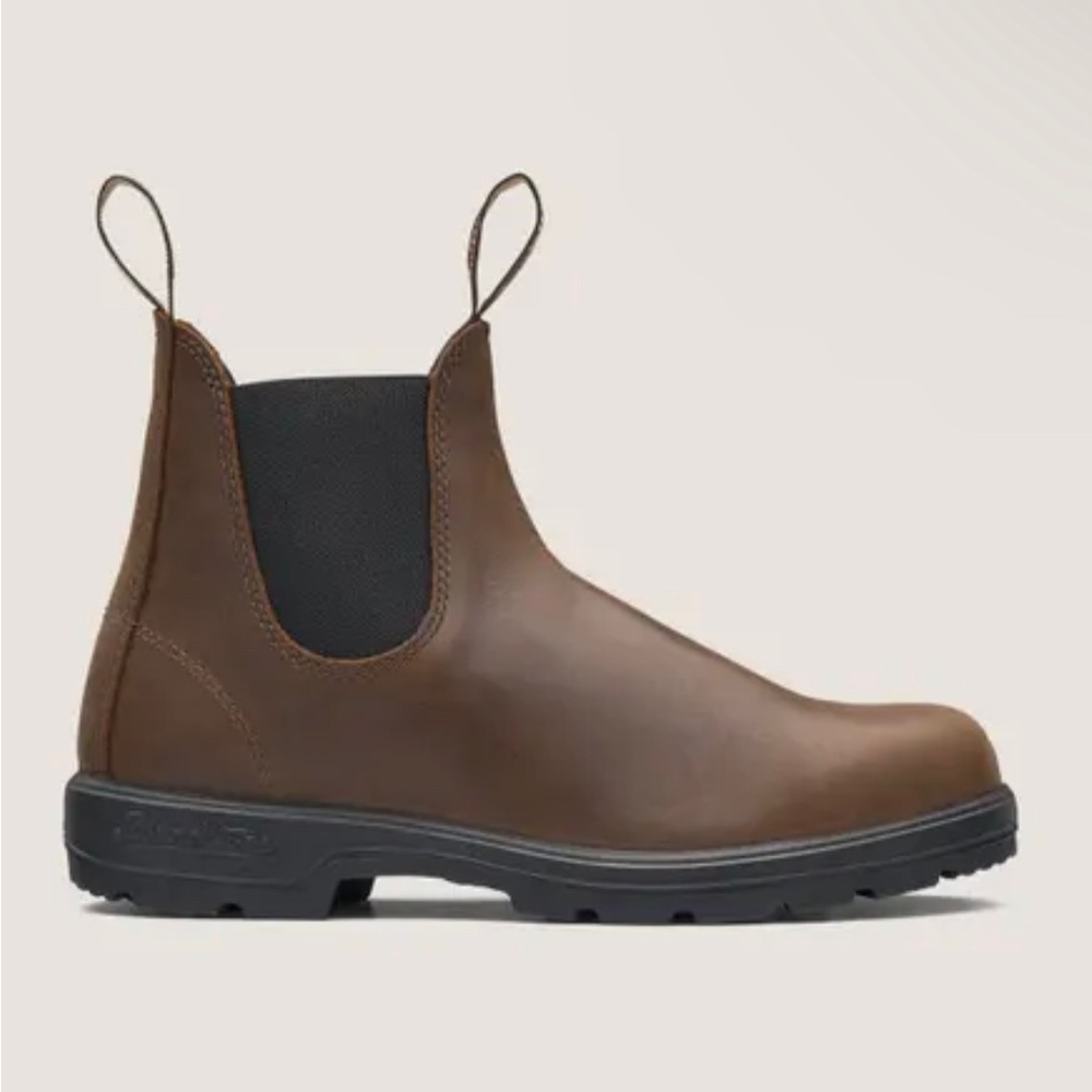 Blundstone Boots in Rustic Brown
